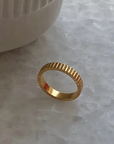 18K Gold Plated Stripe Ring Sz 6