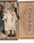 Grandma & Grandpa Mice in Cigarbox