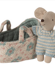 Baby mouse in carry cot - Blue Maileg
