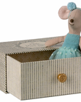 Dance mouse in daybed, Little sister Maileg