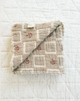 New Grain : Round Up Quilt