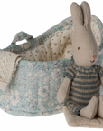 Rabbit in Carry Cot, Micro