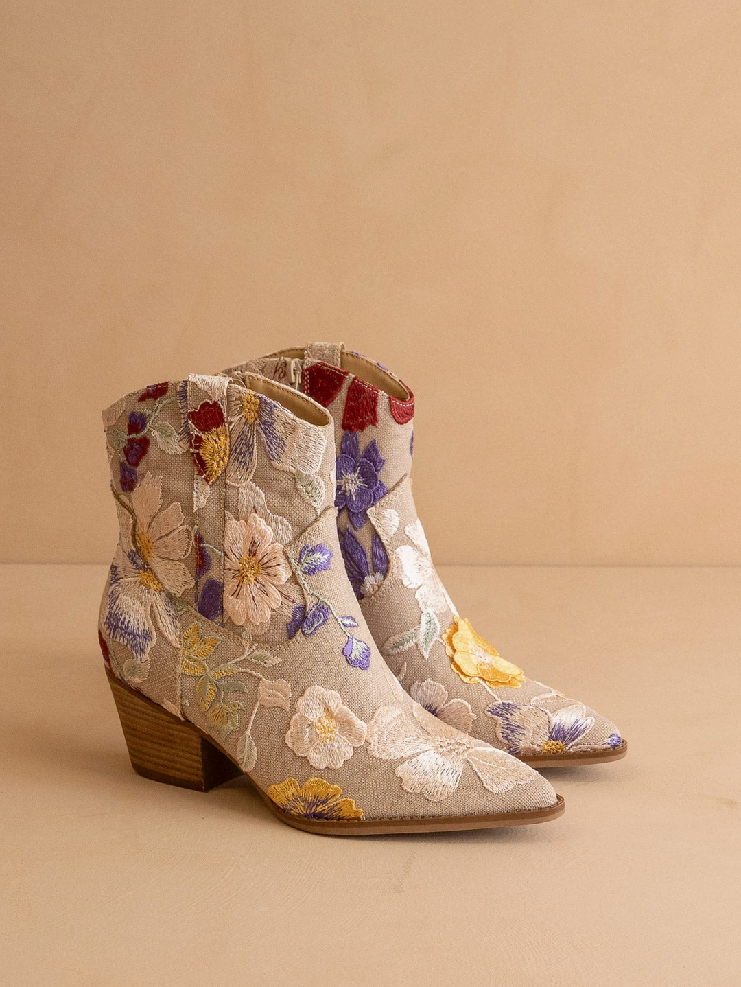 The Wanda | Taupe Floral Applique Western Boot