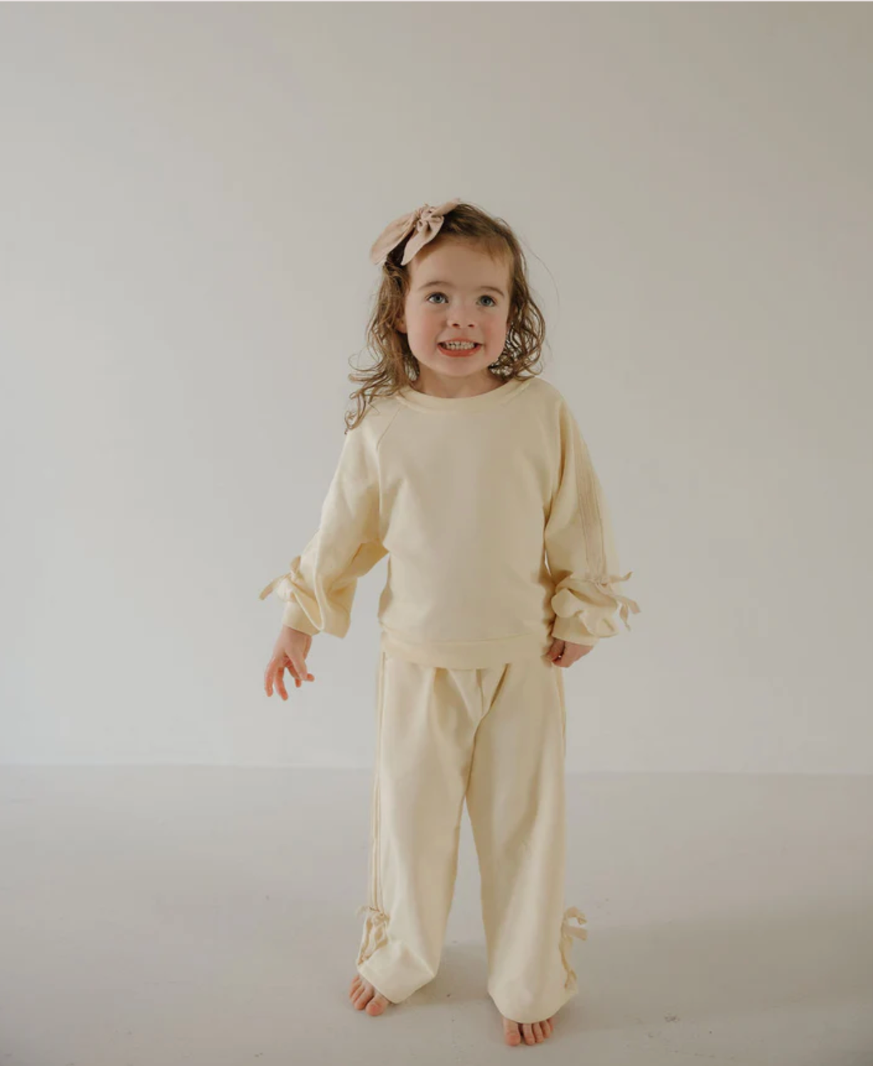 Child&#39;s Sweat Set | Buttercream Bows
