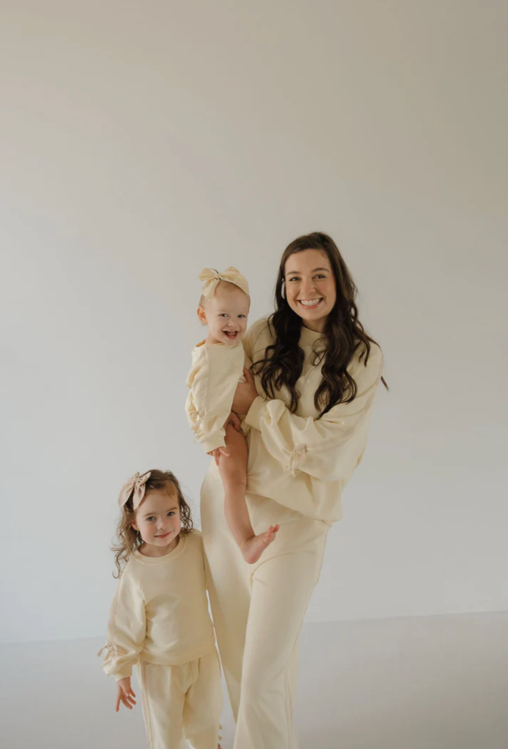 Women&#39;s Sweat Set | Buttercream Bows