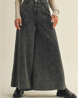 ULTRA WIDE LEG CARPENTER PANTS