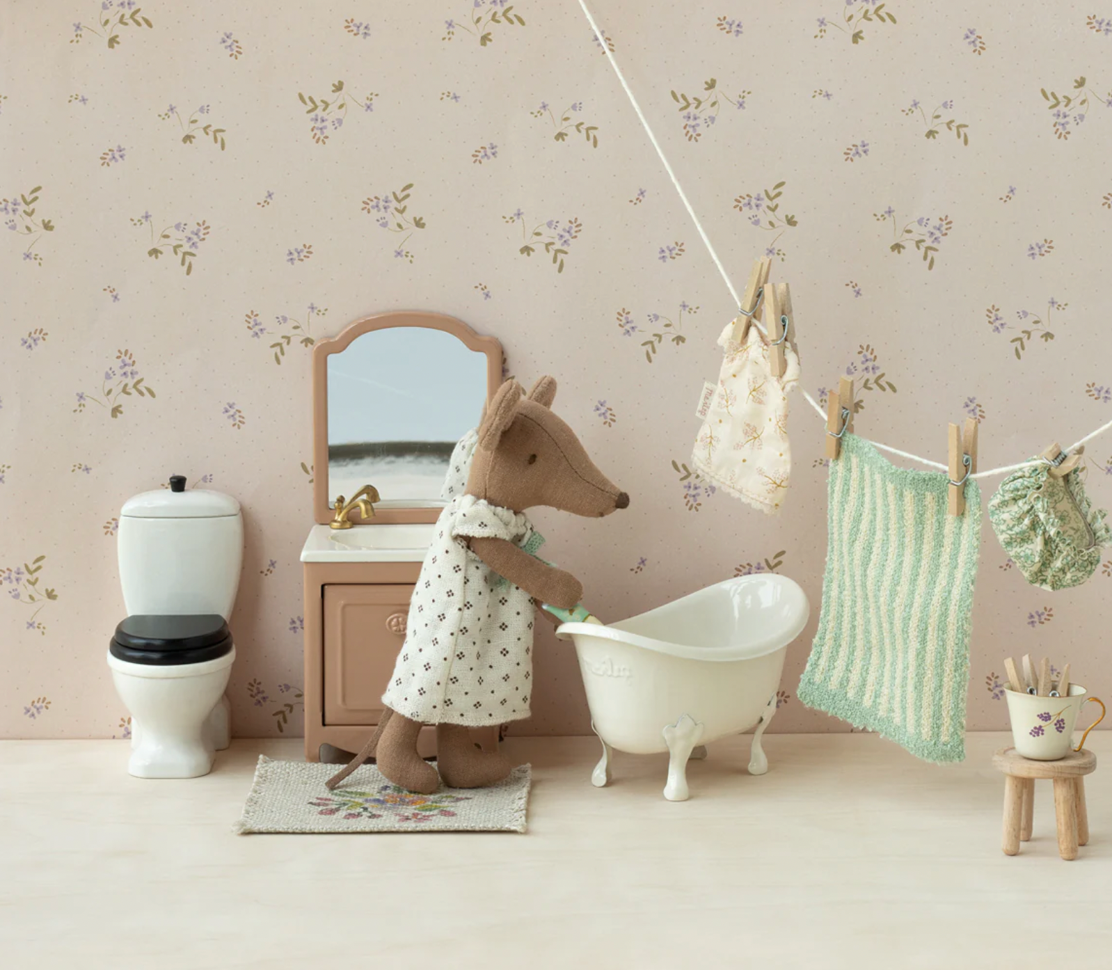 Sink Dresser, Mouse - Dark Powder, Maileg