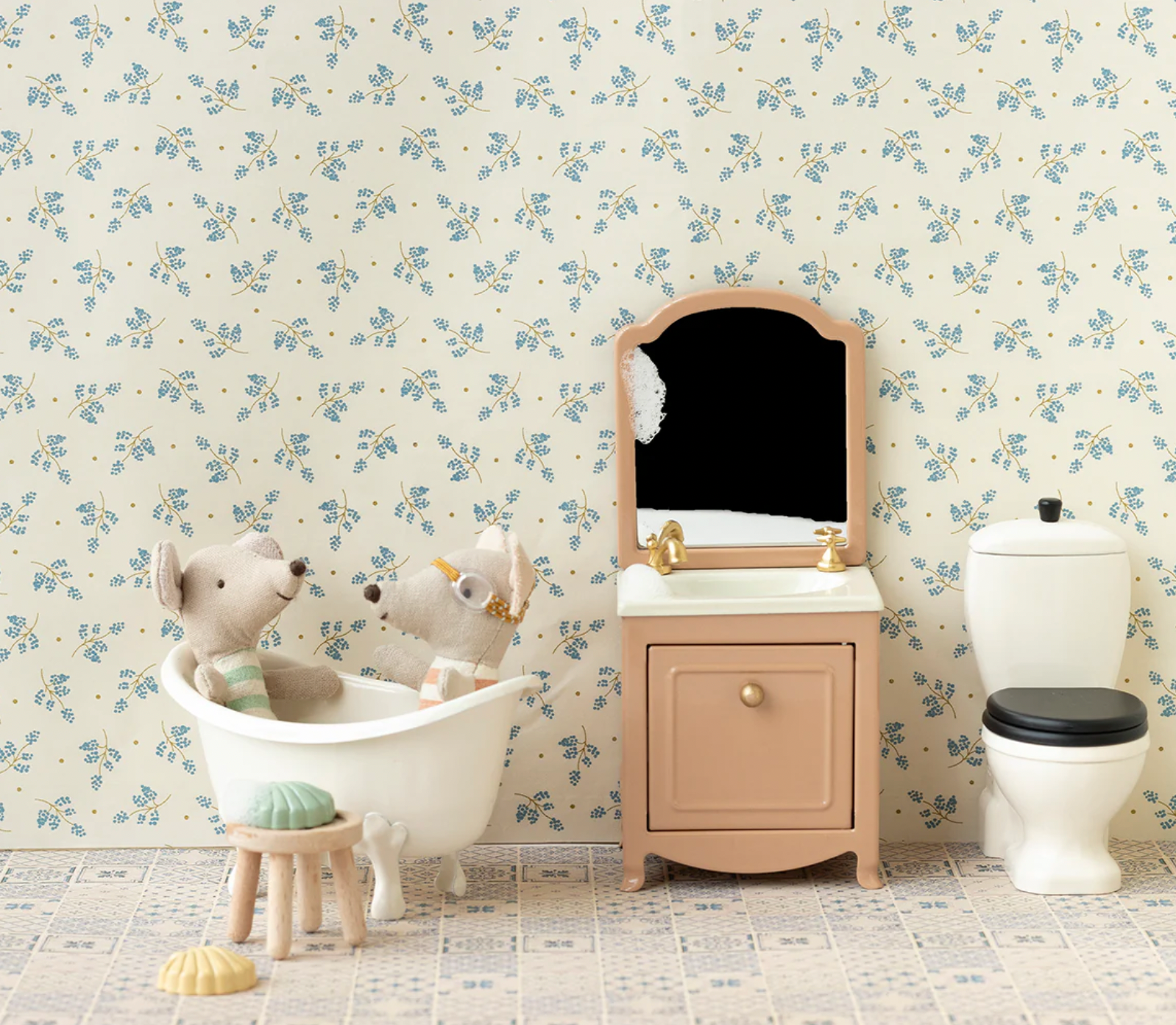 Toilet, Mouse, Maileg