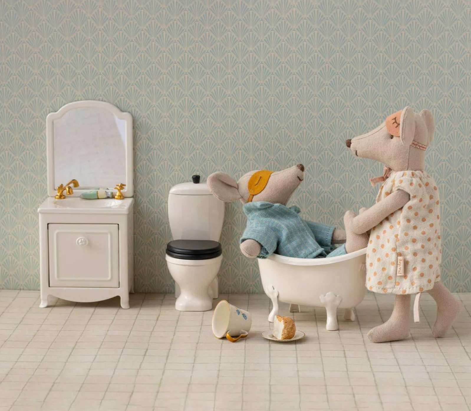 Toilet, Mouse, Maileg