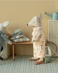 Grandma and grandpa mice in cigarbox, Maileg