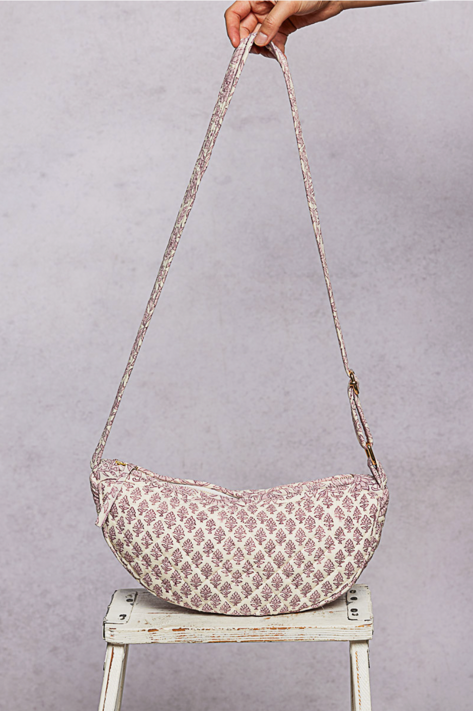 Lightweight Quilted Cross Body Saddle Bag