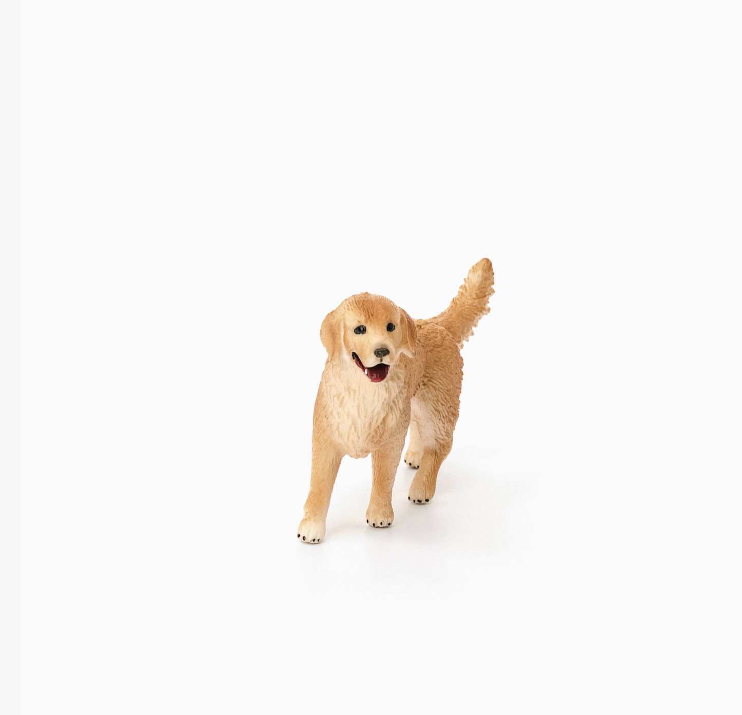 Golden Retriever Female Farm Dog Animal Toy - Schleich