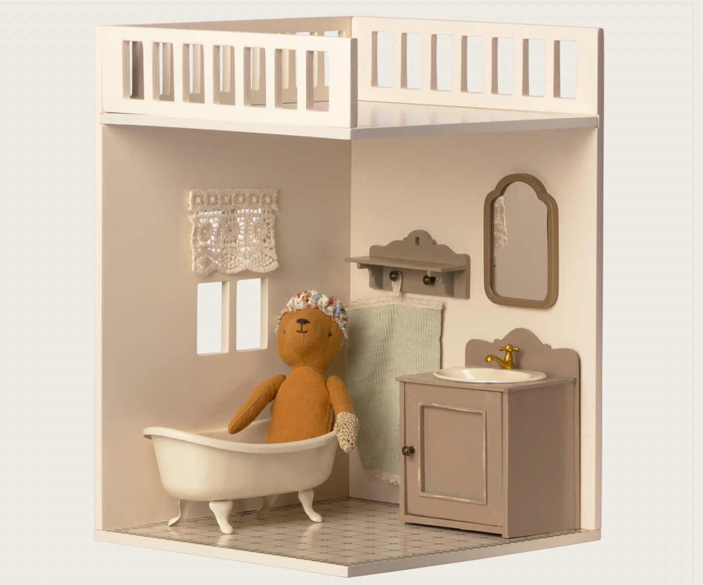 PRE ORDER House of miniature - Bathroom Maileg
