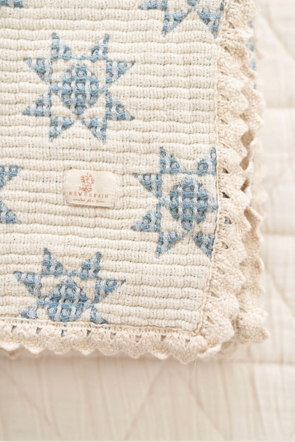 New Grain Baby star quilt - sky