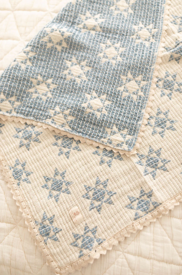 New Grain Baby star quilt - sky