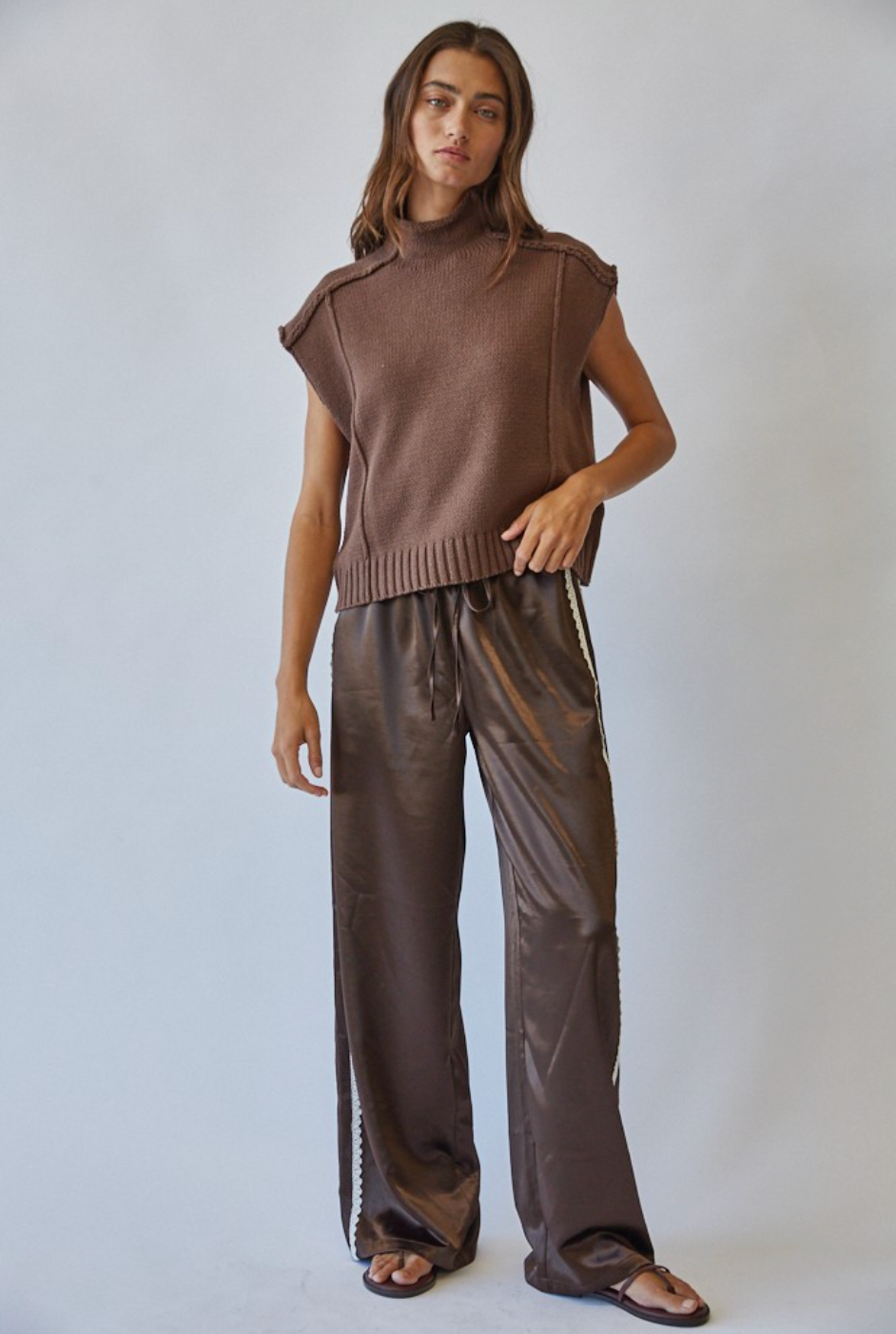 Mock Neck Exposed Seam Sweater Vest (Choco)