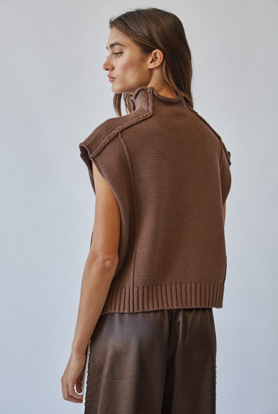 Mock Neck Exposed Seam Sweater Vest (Choco)