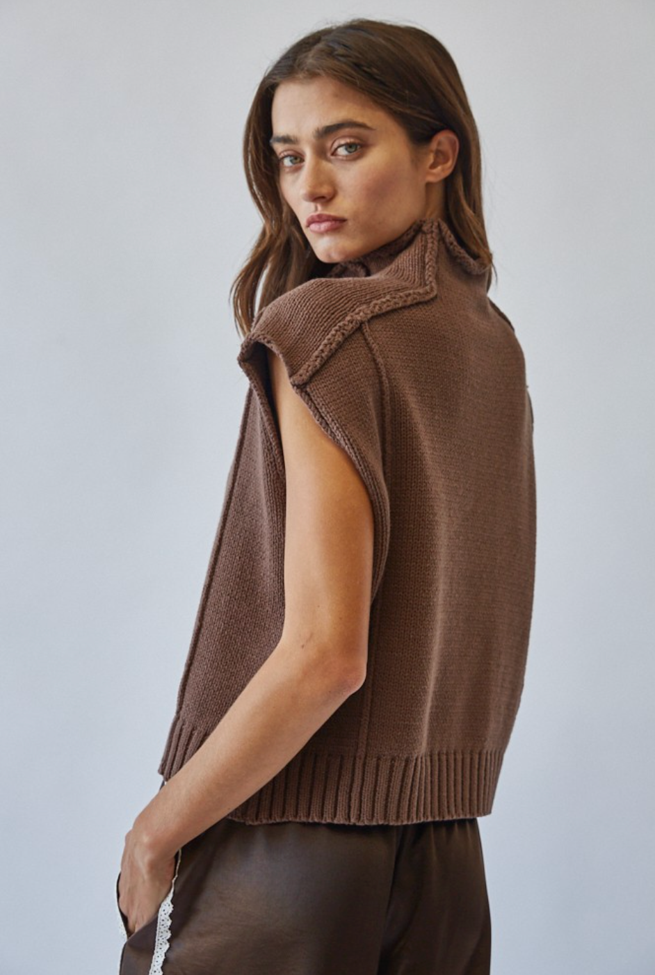 Mock Neck Exposed Seam Sweater Vest (Choco)