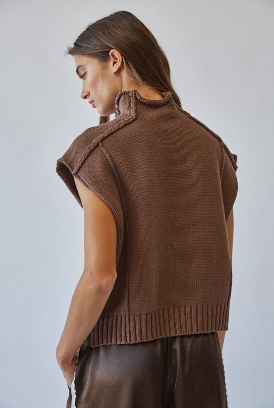 Mock Neck Exposed Seam Sweater Vest (Choco)