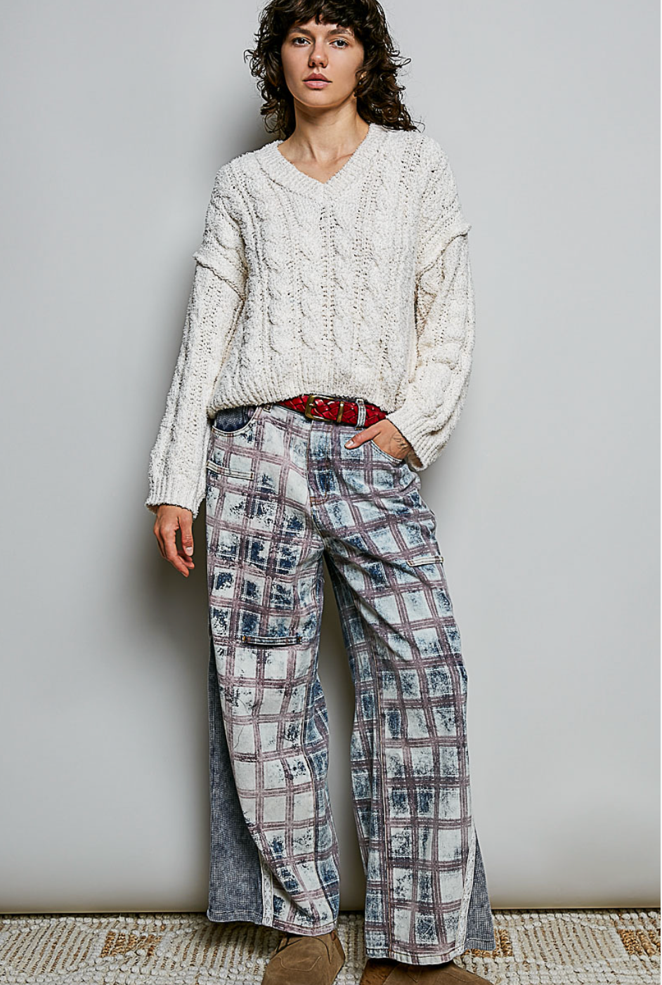 Semi-Cropped V-Neck Soft Sweater