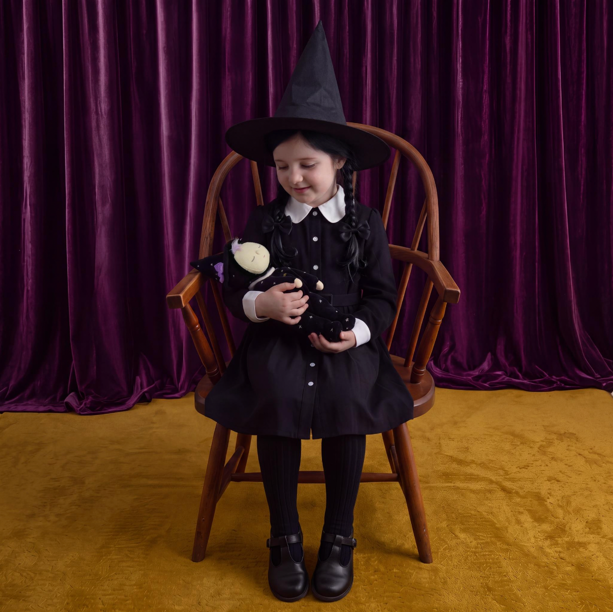 Dozy Dinkum Willa Witch Black