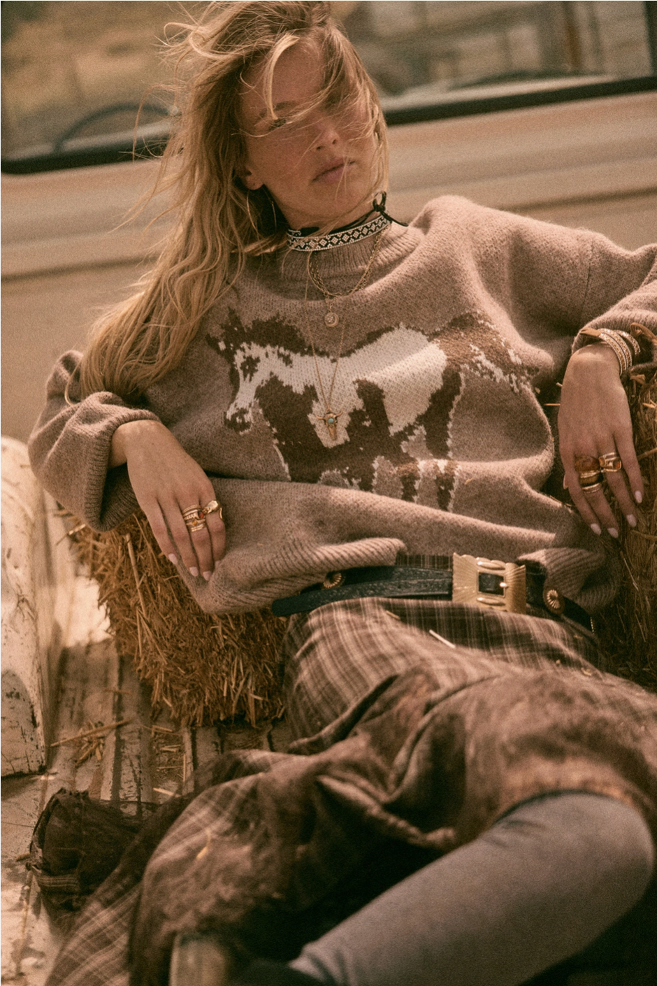 Horse Jacquard-Knit Loose-Fit Drop-Shoulder Sweater