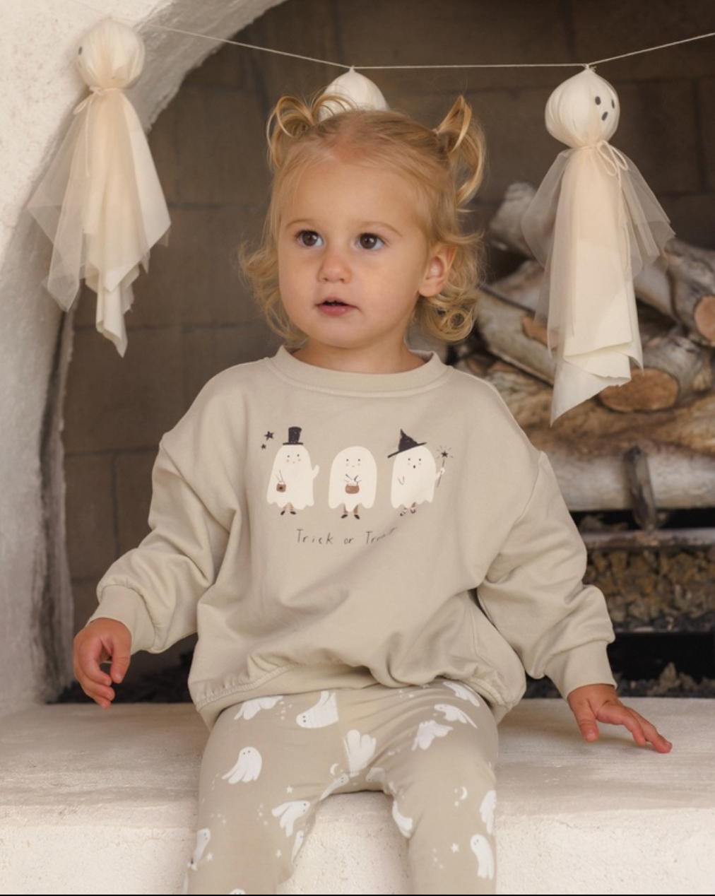 QUINCY MAE RELAXED FLEECE SWEATSHIRT TRICK OR TREAT